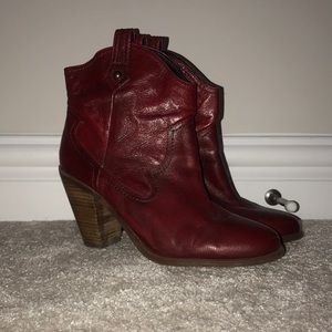Jessica Simpson cowboy boots